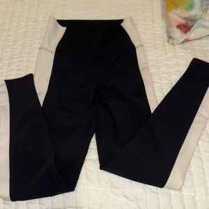 Kyodan Black and Cream Leggings